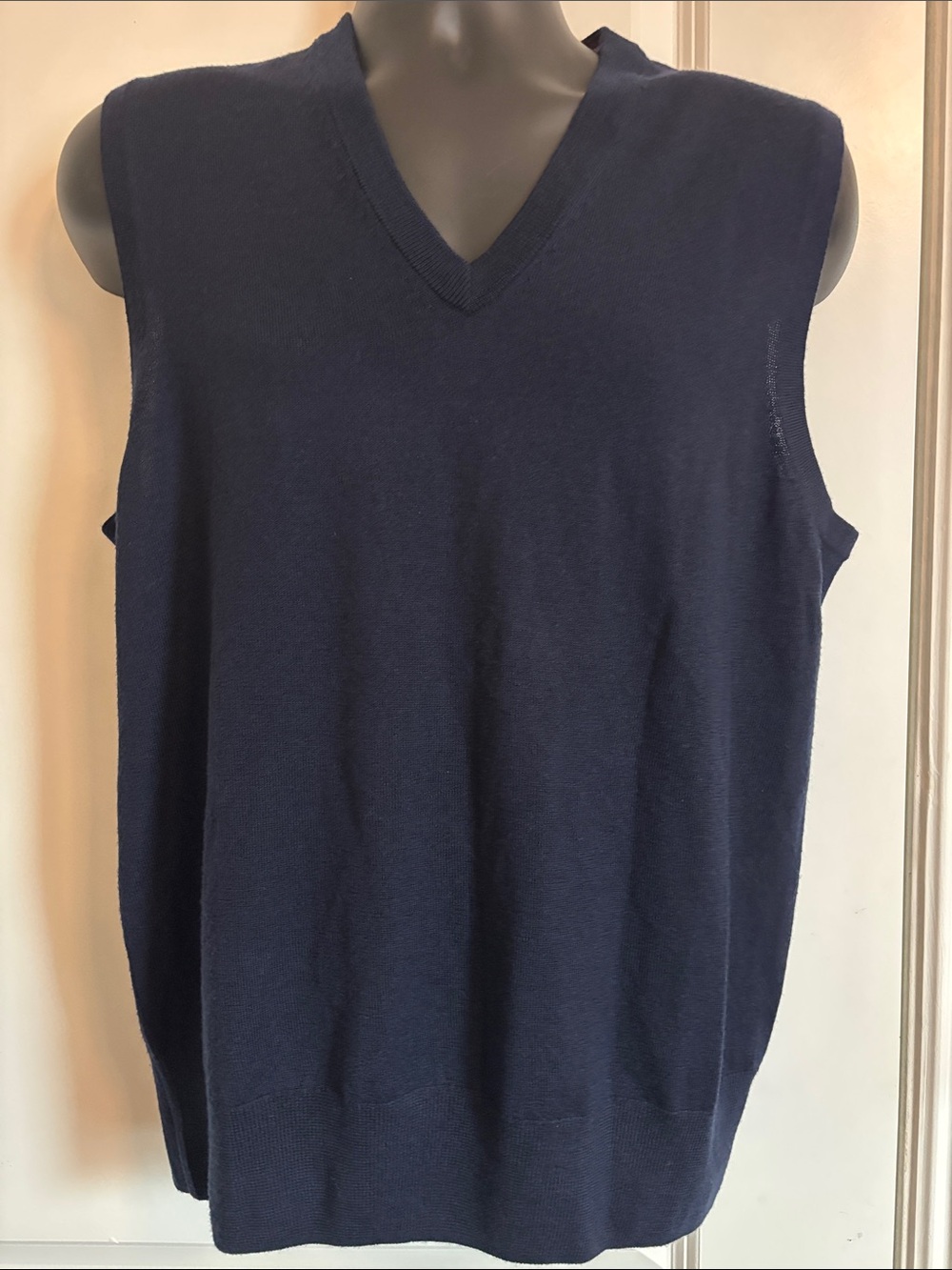 Brooks Brothers 100% Merino Wool Navy V-Neck Sleeveless Sweater Vest M #180S